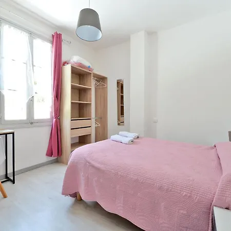 Comme A La Maison *