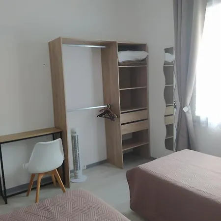 Comme A La Maison Pensión Espéraza