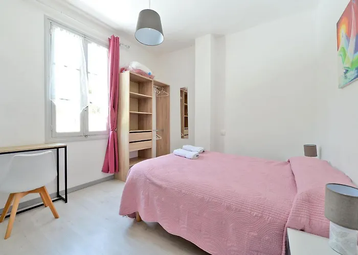 Comme A La Maison *