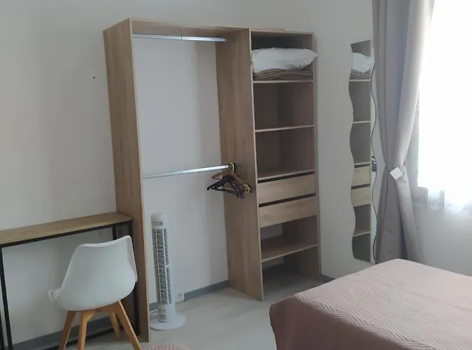 Comme A La Maison ゲストハウス Espéraza